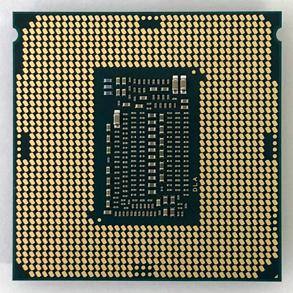 intel 〔中古〕即納 インテル® Core™ i7 プロセッサー -9700F BOX