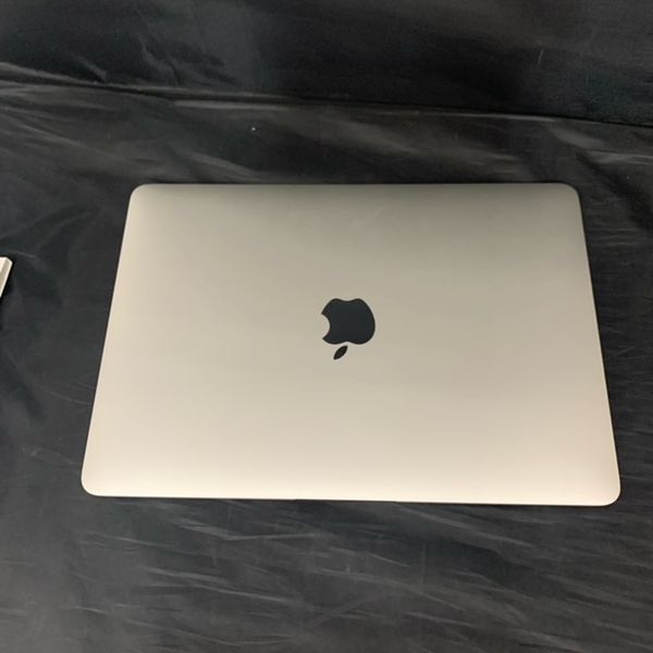 Apple MacBook MNYF2J/AA 2017モデル