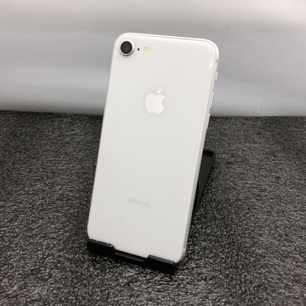 iPhone8 64GB MQ792J/A auSIMロック【7-9】 APPLE 〔中古〕iPhone8 64GB MQ792J/A Silver auSIMロック解除品（中古