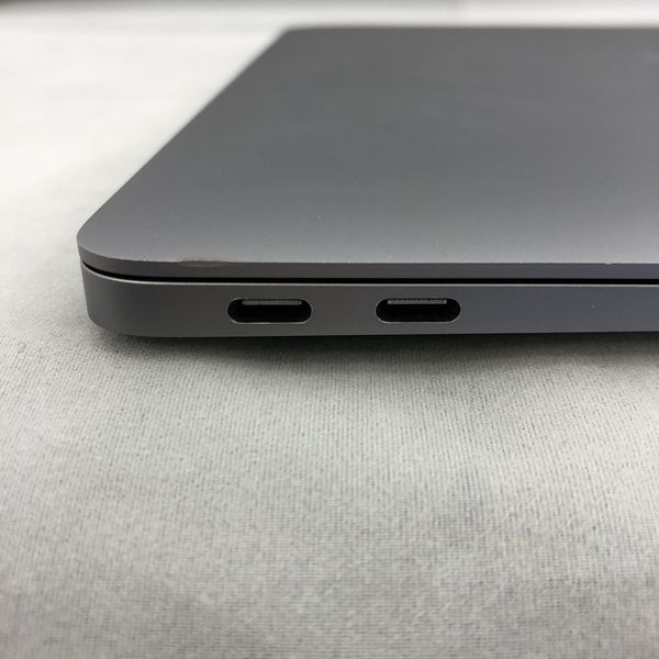 APPLE 〔中古〕MacBook Air (Retina 13-inch 2018) スペース