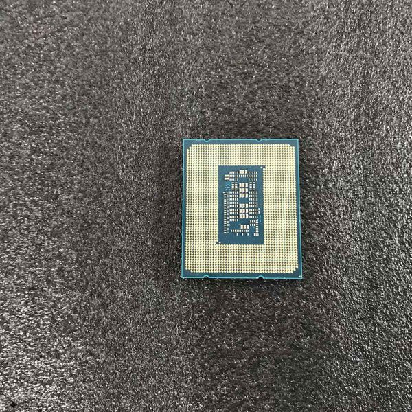 Intel 〔中古〕インテル® Core™ i5-12600K プロセッサー BOX（中古保証
