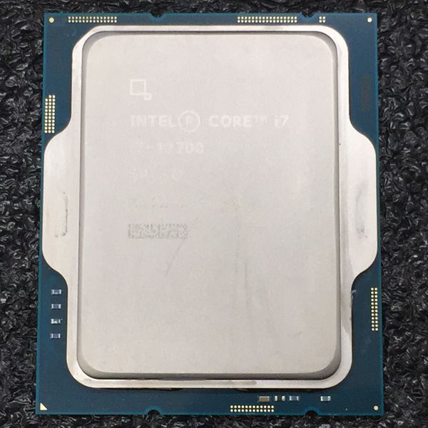 Intel 〔中古〕インテル® Core™ i7-12700 プロセッサー BOX（中古保証1