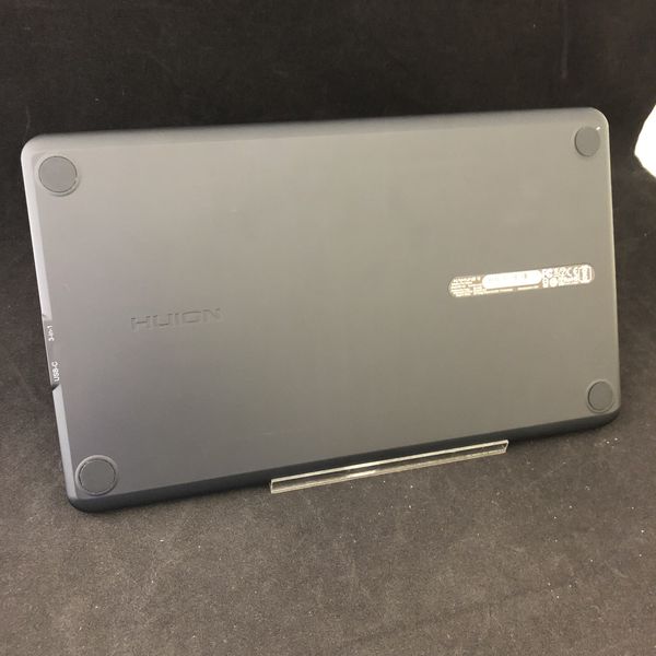 【中古　キズあり】HUION Kamvas 12 gs1161 ペンタブ ノーブランド 〔中古〕液晶ペンタブレット HUION Kamvas 12