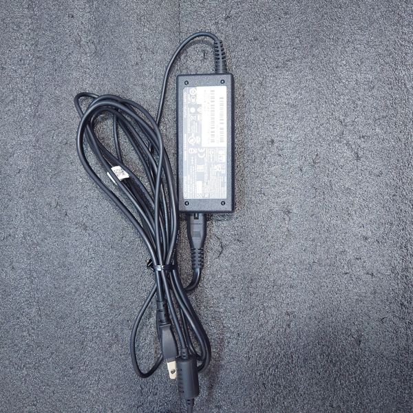 FUJITSU 〔中古〕FMV LIFEBOOK AH53/F3 FMVA53F3B Core i7-1195G7