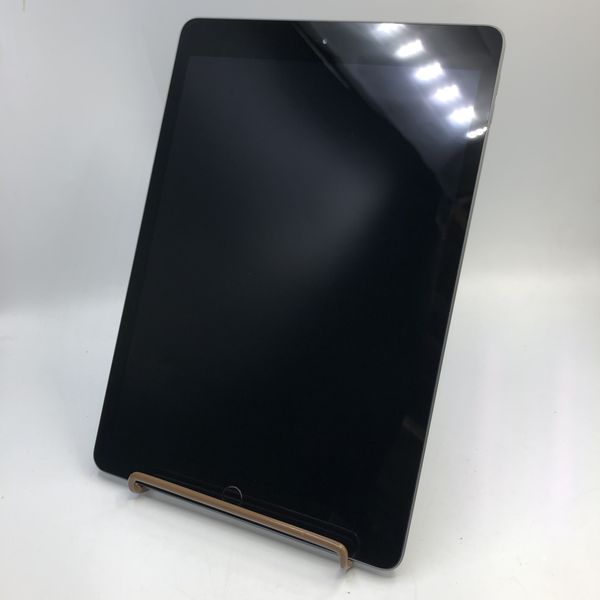 iPad 第8世代128GB MYLD2J/A Wi-Fi 箱あり