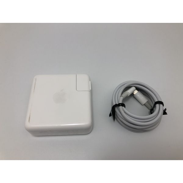 MacBook Pro 2020 16 GB/512GB ACアダプタ