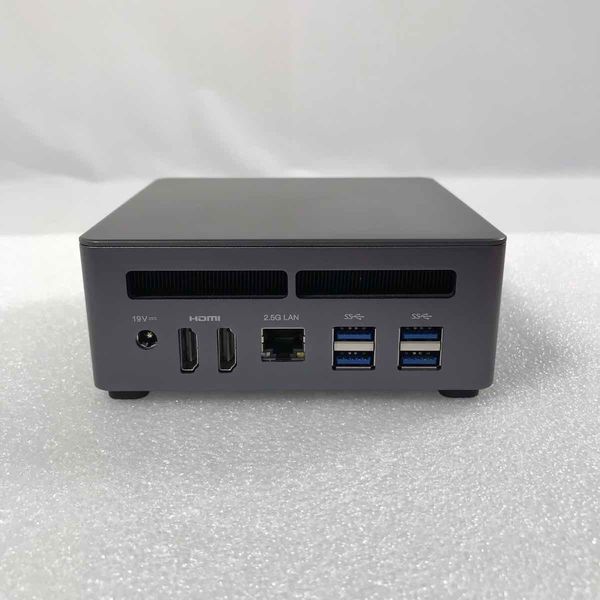 【美中古】 Minisforum EM680 SSD:512GB 付属品完備 美中古】 Minisforum EM680 SSD:512GB 付属品完備