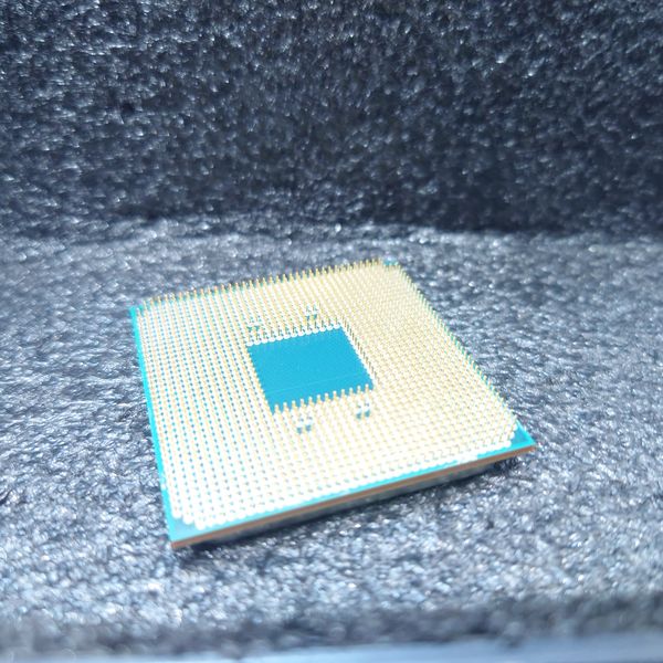 AMD 〔中古〕Ryzen7 3800X Bulk（中古保証1ヶ月間） | パソコン