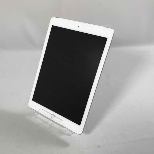Apple iPad 第6世代 WiFi 32GB シルバー（ケース付き） iPad（第