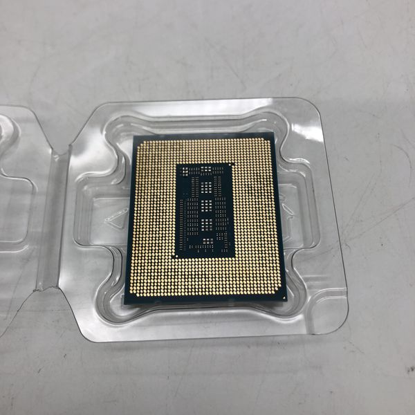 Intel 〔中古〕インテル® Core™ i7-13700F プロセッサー BOX（中古保証