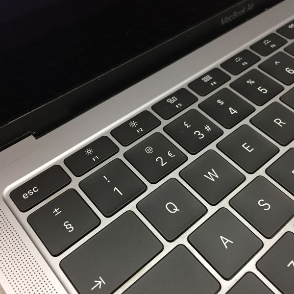 APPLE 〔中古〕MacBook Air (Retina・13-inch・2019) Intel® Core™ i5