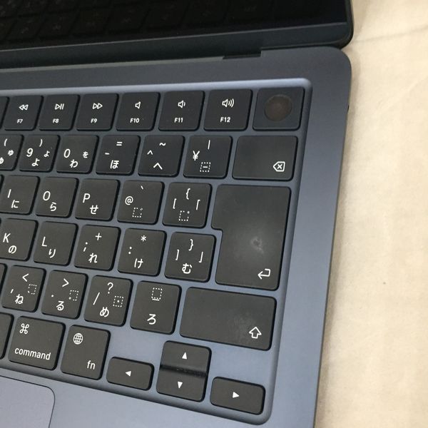 A*0様 MacBook air2 8GB 256GB ミッドナイト 美品 MacBook Air M2 8gb 256gb ミッドナイト