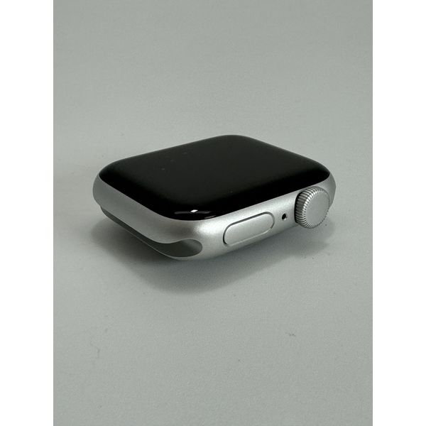 Apple Watch SE 40mm 本体 （中古 良品】Apple Watch SE GPSモデル 