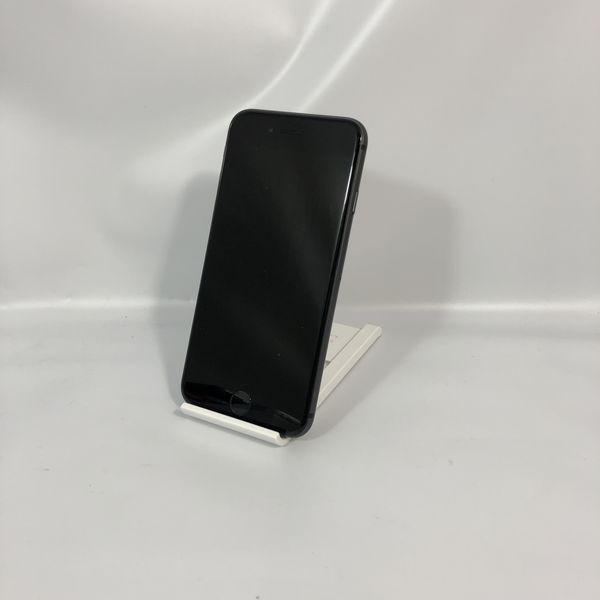 iPhone8 64GB スペースグレー　SIMロック解除済み　箱あり、アダプタ、コードなし　シリコンケース付 iPhone8 64GB スペースグレー SIMロック解除済み 箱あり