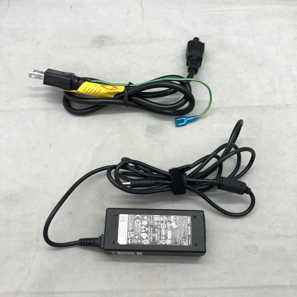 DELL 〔中古〕Inspiron 3501 (P90F005) Core i7-1165G7 プロセッサー