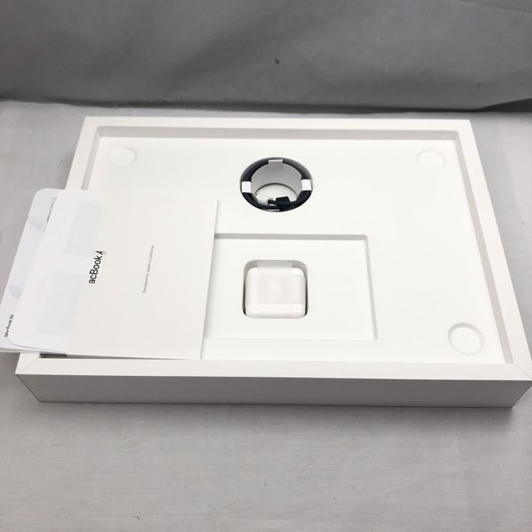 APPLE 〔中古〕MacBook Air (15-inch・M3・2024) MRYU3J/A APPLE 〔中古〕MacBook Air (15-inch・M3・2024) MRYU3J/A