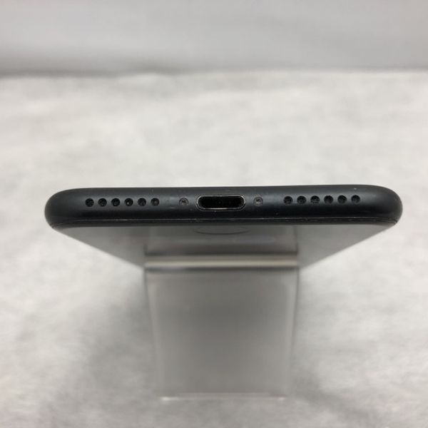 iPhone7 A1779 (MNCK2J/A) 128GB ブラック 【国内版 SIMフリー