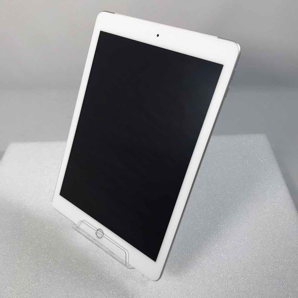 iPad 第5世代 Wi-Fi+セルラー 32GB シルバー MP1L2J/A au版 (中古