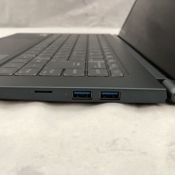 MSI 〔中古〕Prestige-15-A インテル® Core™ i7-1185G7 プロセッサー
