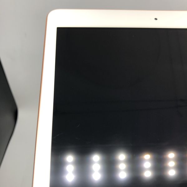 APPLE 〔中古〕iPad (第7世代) Wi-Fiモデル 32GB ゴールド APPLE 〔中古〕iPad (第7世代) Wi-Fiモデル 32GB ゴールド