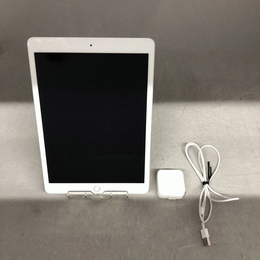 APPLE 〔中古〕iPad 7th Gen Wi-Fi 32GB Silver NW752J/A（中古