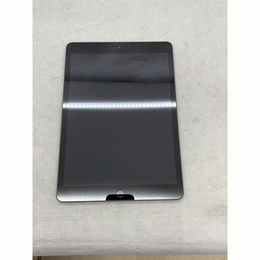 APPLE 〔中古〕iPad 7th Gen Wi-Fi 32GB Silver NW752J/A（中古保証3