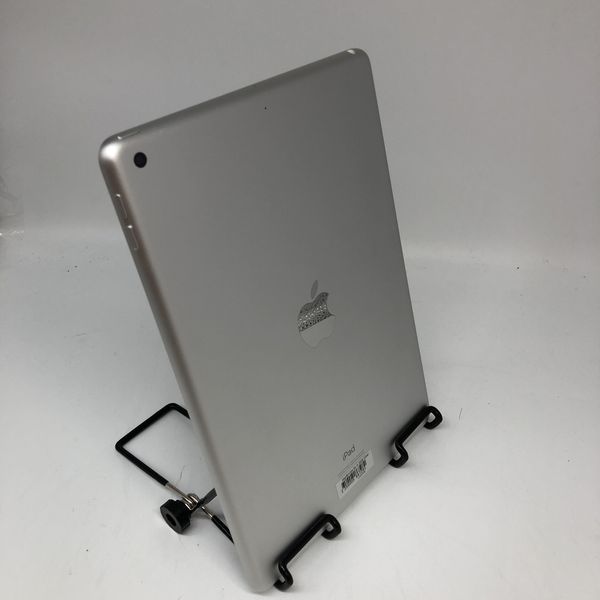iPad 第8世代 32GBシルバー MYLA2J/A 中古 APPLE 〔中古〕iPad (第8世代) Wi-Fiモデル 32GB シルバー MYLA2J/A