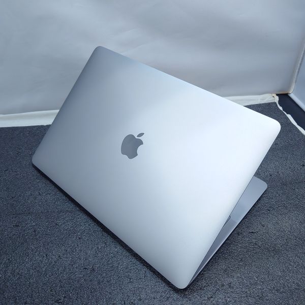 APPLE 〔中古〕MacBook Air (M1・2020) MGN63J/A スペースグレイ Apple