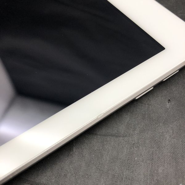 APPLE 〔中古〕iPad (第5世代) Wi-Fiモデル 32GB シルバー MP2G2J/A