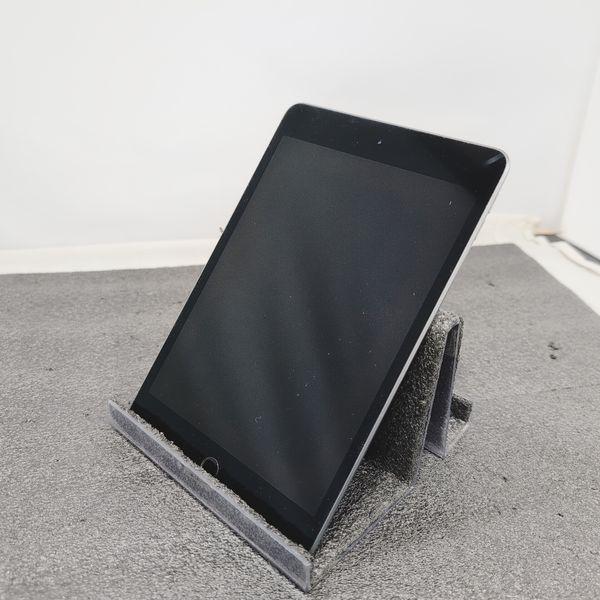 iPad mini5 256GB スペースグレイ セルラーモデル（新品未開封