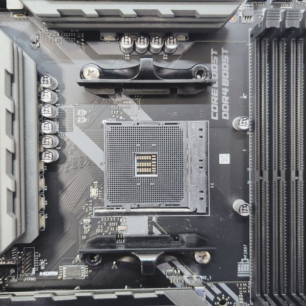MSI 〔中古〕MSI MAG B550 TOMAHAWK（中古保証1ヶ月間