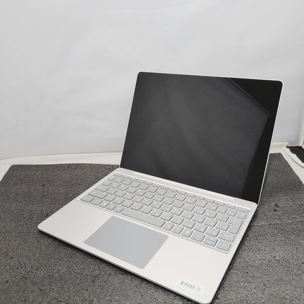 Microsoft Surface Laptop GoプラチナTHH-00020