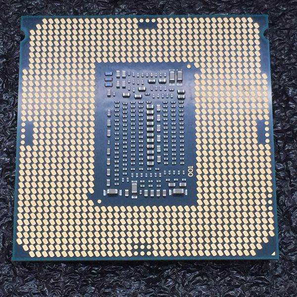Intel 〔中古〕インテル® Core™ i7 プロセッサー 8700 BOX（中古保証1
