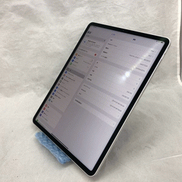 〔中古〕iPad Pro 12.9インチ (第6世代) Wi-Fi 256GB シルバー MNXT3J/A(中古保証3ヶ月間)