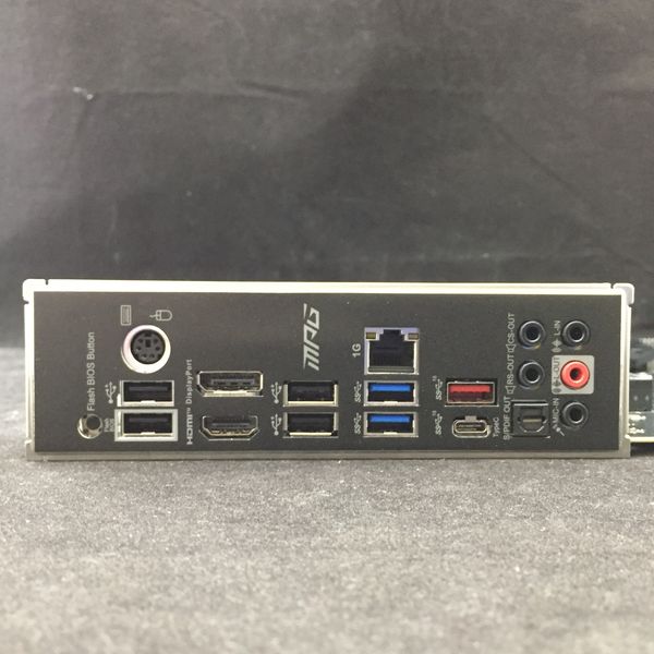 [中古］MSI MPG B550 GAMING PLUS MSI MPG B550 Gaming Plus Desktop Motherboard - Black for