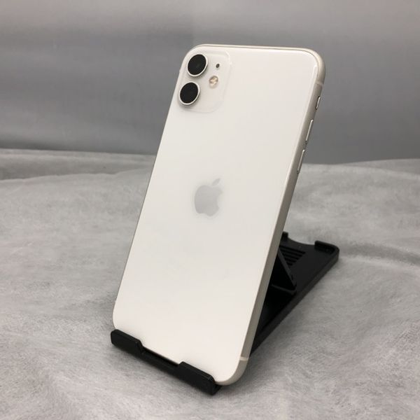 APPLE 〔中古〕iPhone11 64GB ホワイト NWLU2J/A au対応 SIMロック解除 