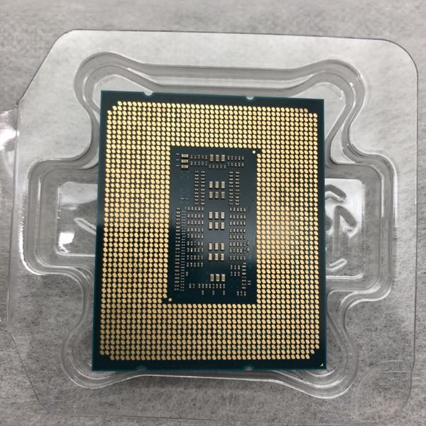 Intel Core i7-13700KF 中古品 中古 INTEL Core i7 13700K (1700/3.4G/30M/C16/T24) 152750