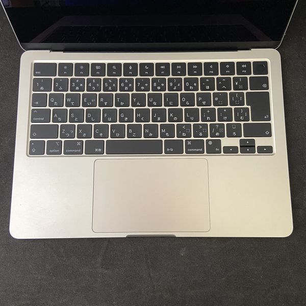 APPLE 〔中古〕MacBook Air (M2・2022) MLY13J/A スターライト APPLE 〔中古〕MacBook Air (M2・2022) MLY13J/A スターライト