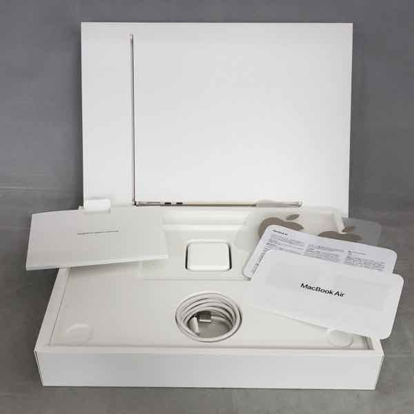 Macbook Air M2 箱付き 付属品完備 Apple MacBook Air M2 箱付き 付属品 2022年製