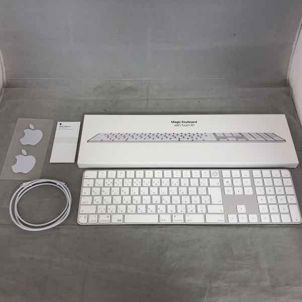 Apple アップル/Magic Keyboard（JIS）/MK2C3J/A/F0T130101N90KR2AM/Bランク/67【中古】 Czech Apple Magic Keyboard with Touch ID and Numeric Keypad