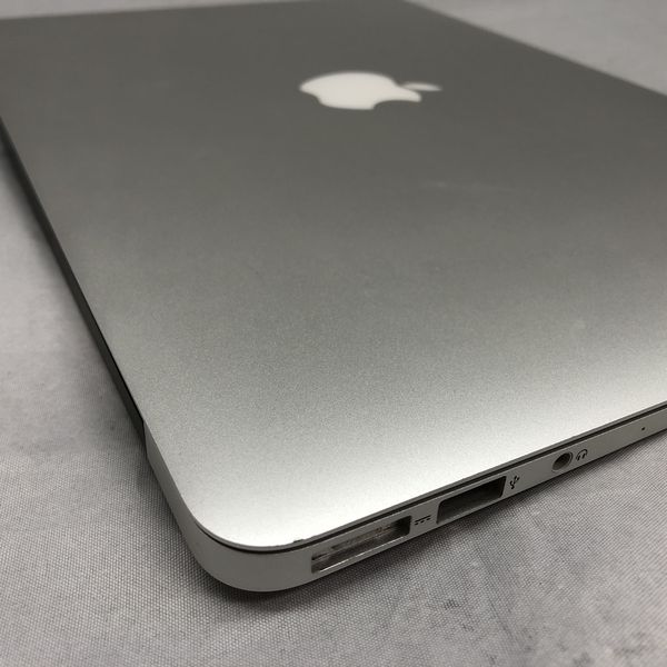 APPLE 〔中古〕MacBook Air (13-inch・Mid 2017) MQD32J/A Core APPLE 〔中古〕MacBook Air (13-inch・Mid 2017) MQD32J/A Core