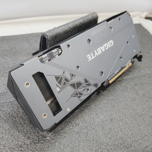 【中古】GIGABYTE Radeon RX6800 s-l1200.jpg
