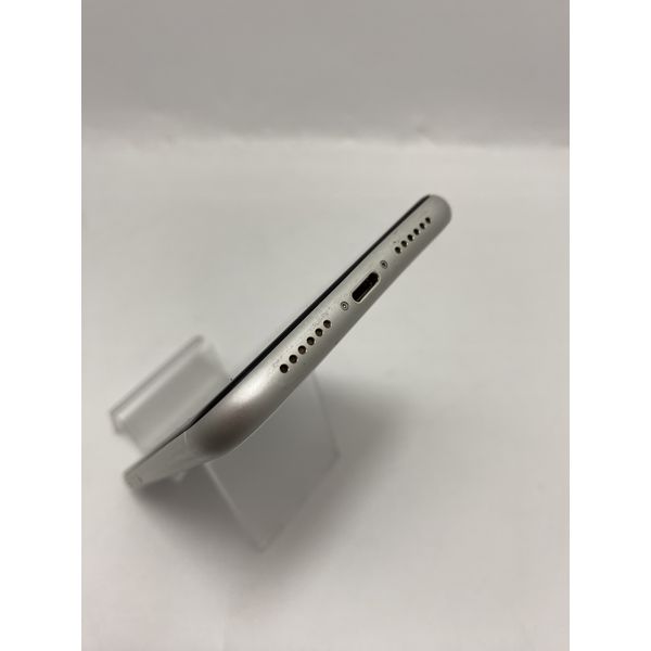 APPLE 〔中古〕iPhoneXR 64GB MT032J/A White docomoSIMロック