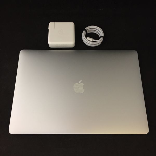 MacBookPro 15インチ 2016 メモリ16GB 256GB シルバー MacBook Pro 15 Touch Bar (2016) 2.7 GHZ Quad-Core i7 16GB