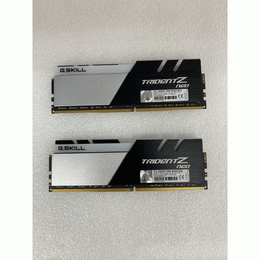 Corsair 〔中古〕デスクトップメモリ/64GB（32GB×2枚）DDR4 3200 PC4