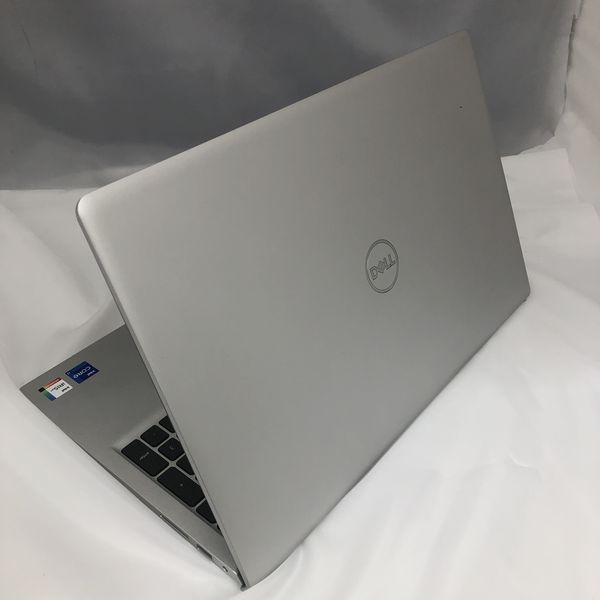 DELL 〔中古〕Inspiron 15 3530 Core i7-1355U プロセッサー 1.7