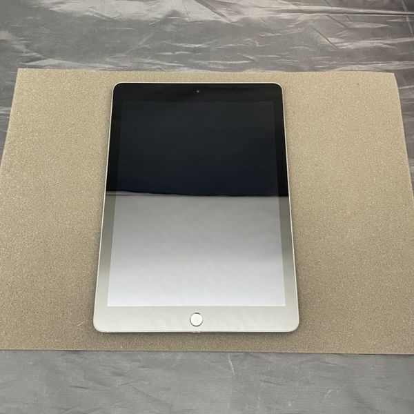 APPLE 〔中古〕iPad (第6世代) Wi-Fiモデル 32GB スペースグレイ