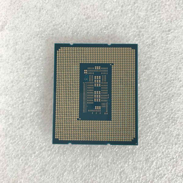Intel 〔中古〕インテル® Core™ i7-12700 プロセッサー Bulk（中古保証