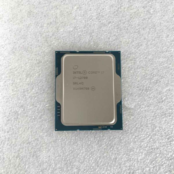 Intel 〔中古〕インテル® Core™ i7-12700 プロセッサー Bulk（中古保証 