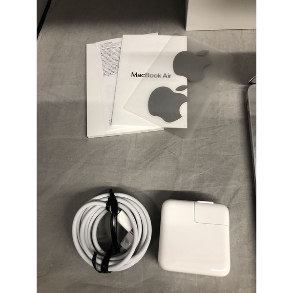 APPLE 〔中古〕MacBook Air (M1・2020) MGN93J/A シルバー Apple APPLE 〔中古〕MacBook Air (M1・2020) MGN93J/A シルバー Apple
